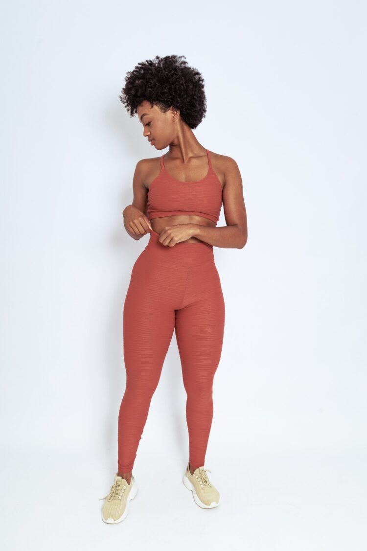 LEGGING ANATÔMICA TEXTURIZADA OÁSIS